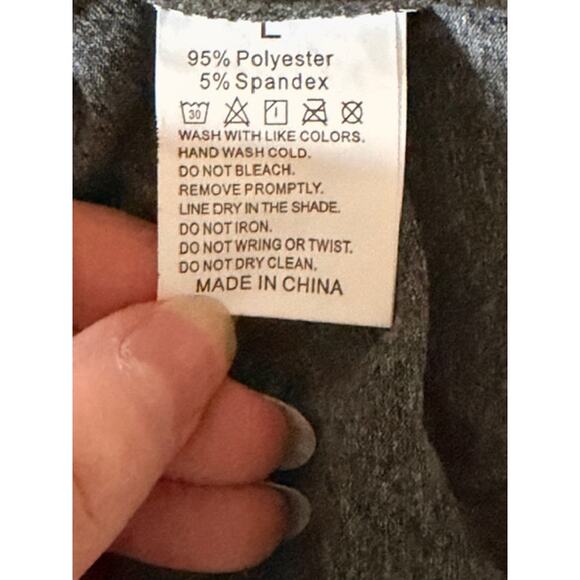 Friends Thanksgiving Turkey Shirt L | “The One Where It’s Thanksgiving” - Picture 5 of 5